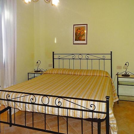 Hesse Farm Holiday Borgo Pinete Le Vedute Luaran gambar
